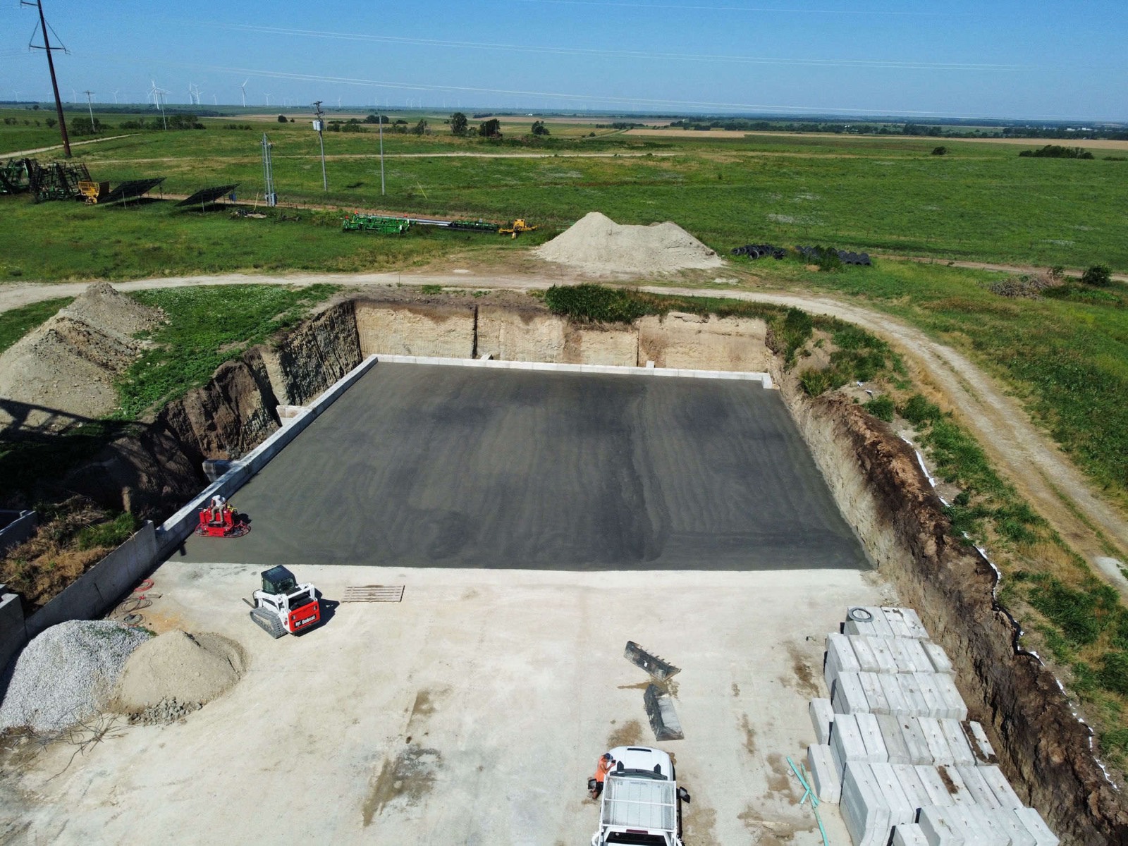 Large concrete pit floor slab